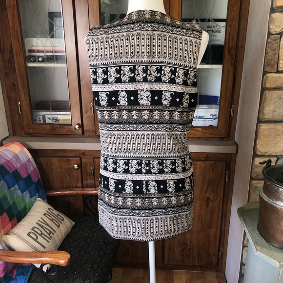 CHAUS SIZE 6 BLACK & TAL FULLY LINED SLEEVELESS BLOUSE MULTI PATTERNED CLASSY - Picture 3 of 3